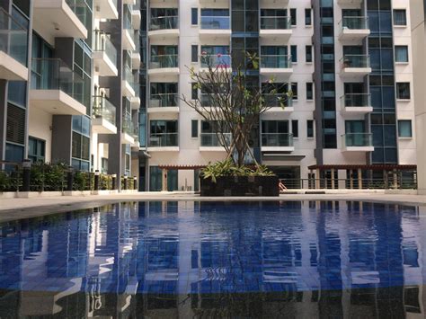 A cozy condo unit just across Resorts World Manila .